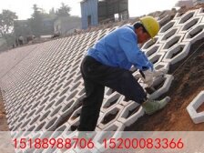 一分钟让你了解路沿石模具的制作材料
